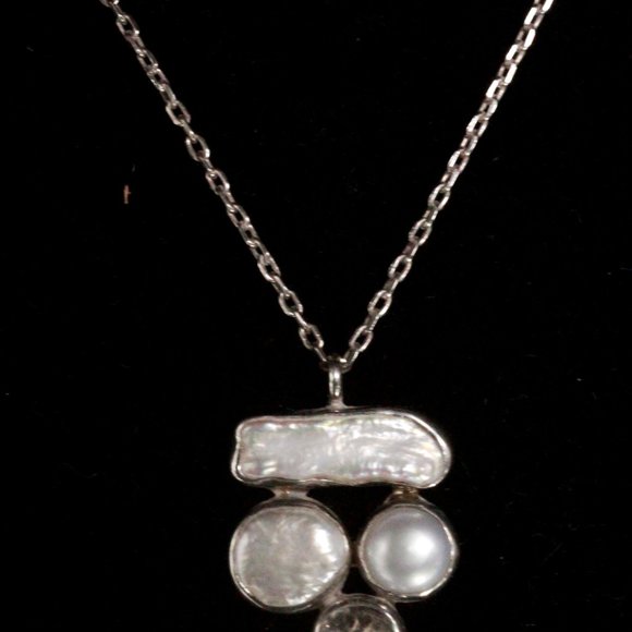 Sterling Silver Mother of Pearl Quartz Modern Necklace - Picture 10 of 10